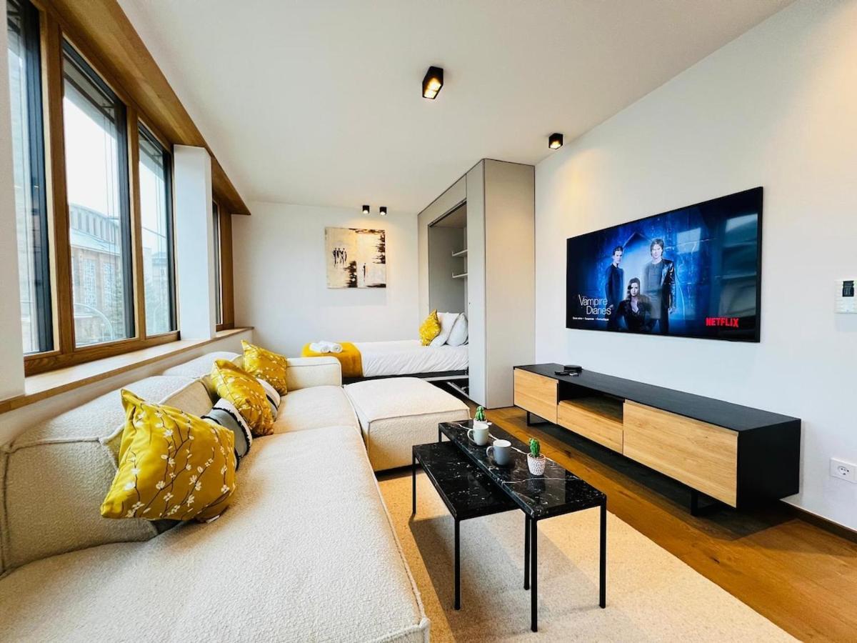 Apartment Charming 1 Bedroom With Balcon And Parking